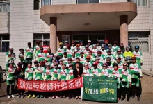 国庆期间，骑友汇聚塞上松朝阳专卖店