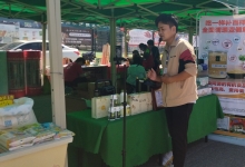 朝阳松海生物科技有限公司参加朝阳市体育场展销会